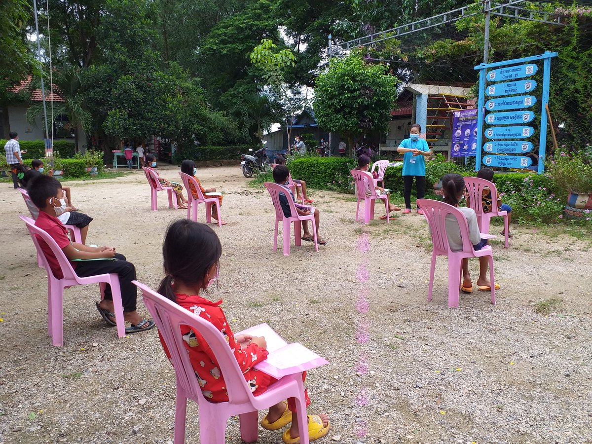 The teachers have organized a review to raise awareness of COVID-19 and how to protect themselves, along with 3 Do's to prevent and 3 Don'ts rule to children whose turns to take homework in non-formal education of Neak Loeung. 
#COVID19 #education #foreverychild