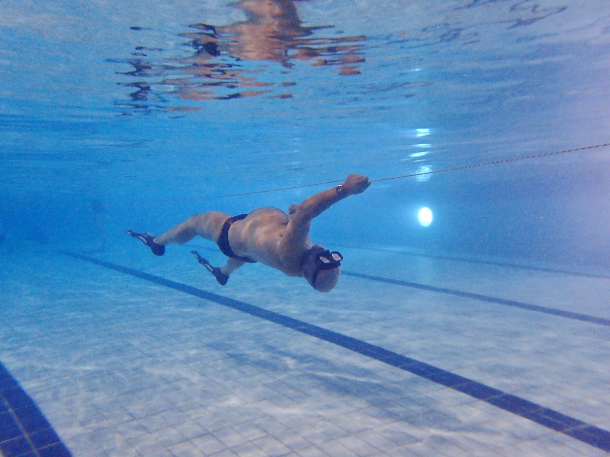 attitudeplongee's tweet image. Ce soir lundi 21 juin 2021 de 20h00 à 21h15... #apnée #statique et #dynamique à la #piscine des #Tourettes, 60 Rue du Pas-Notre-Dame, 37100 #Tours #lacherprise #antistress #bienetre #relaxation #méditation...
06 23 19 38 83 - attitudeplongee.free.fr/apnee/