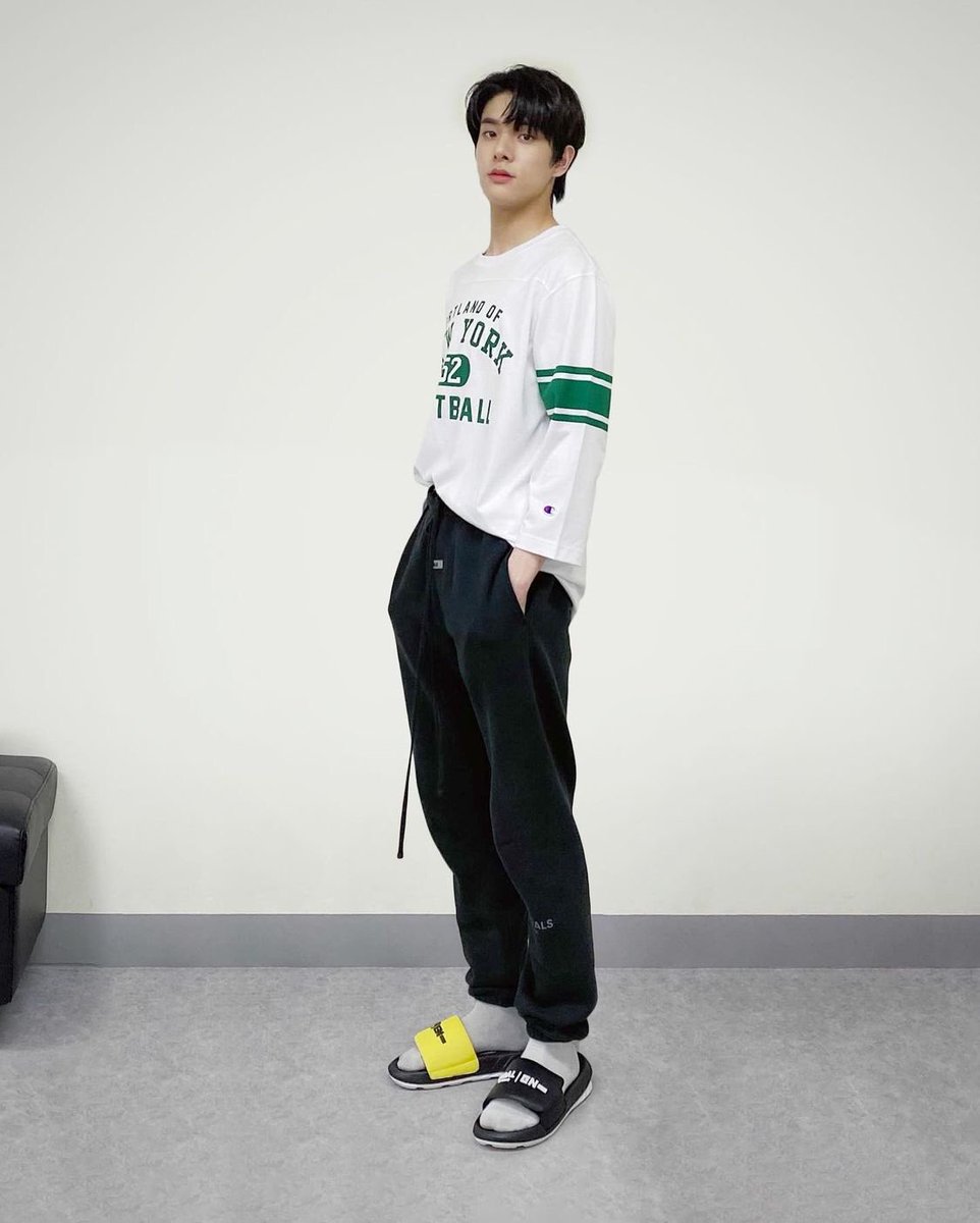 [PHOTOS] 210620

@.goalstudio_korea’s Instagram Update. 

(1/2)

<a href="/ENHYPEN_members/">ENHYPEN</a> <a href="/ENHYPEN/">ENHYPEN OFFICIAL</a> #ENHYPEN #엔하이픈