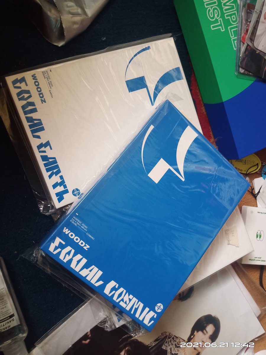 Cclcho85A's tweet photo. #MerchForACause

Equal albums (unsealed)
Pb + cd + postcardbook + few stickers

P250/ea

Wts lfb woodz choseungyoun https://t.co/n4hI243hAi