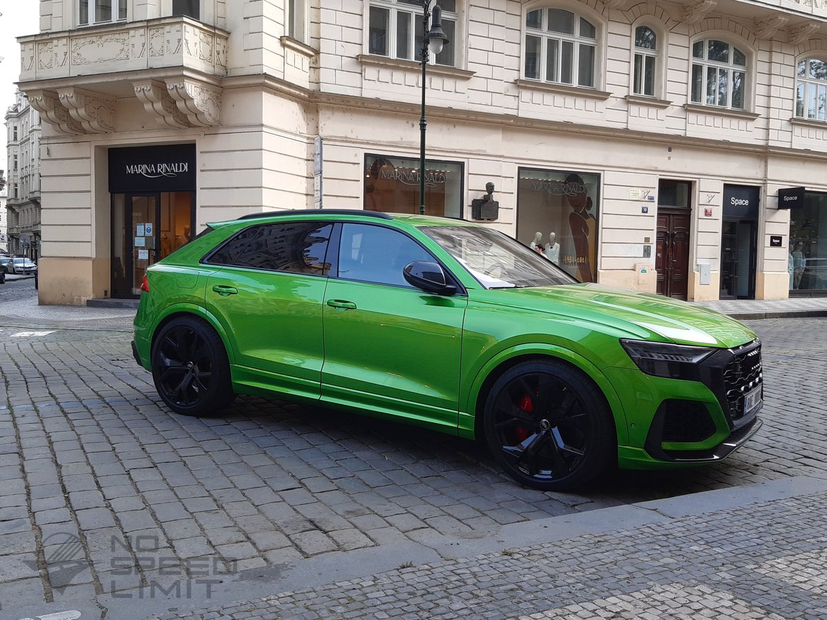 NoSpeedLimit_it's tweet photo. #audiq7 #supersuv #carsofprague #streetphotography #luxury #fancycarcolor https://t.co/uu3M19PNTo