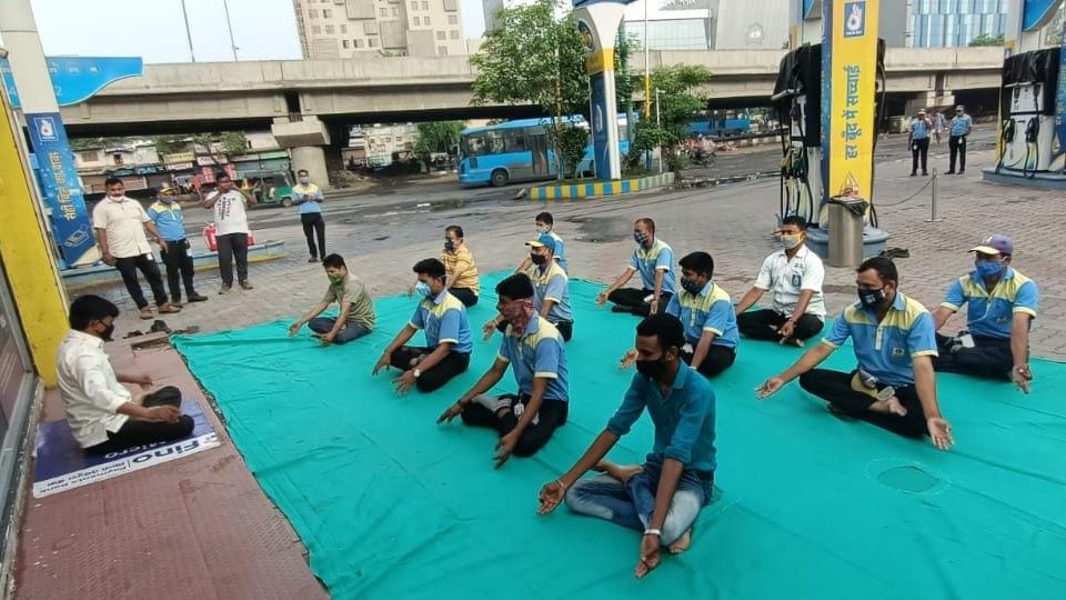 'Inhale the future and exhale the past' Our DSMs and Managers practicing yoga on #IYD2021 at our COCO Fuel Station BP-Surat #InternationalDayOfYoga #YogaForWellness @BPCLRetail @BPCLimited @Parthasarthy322 @MIHIRJOSHI1972