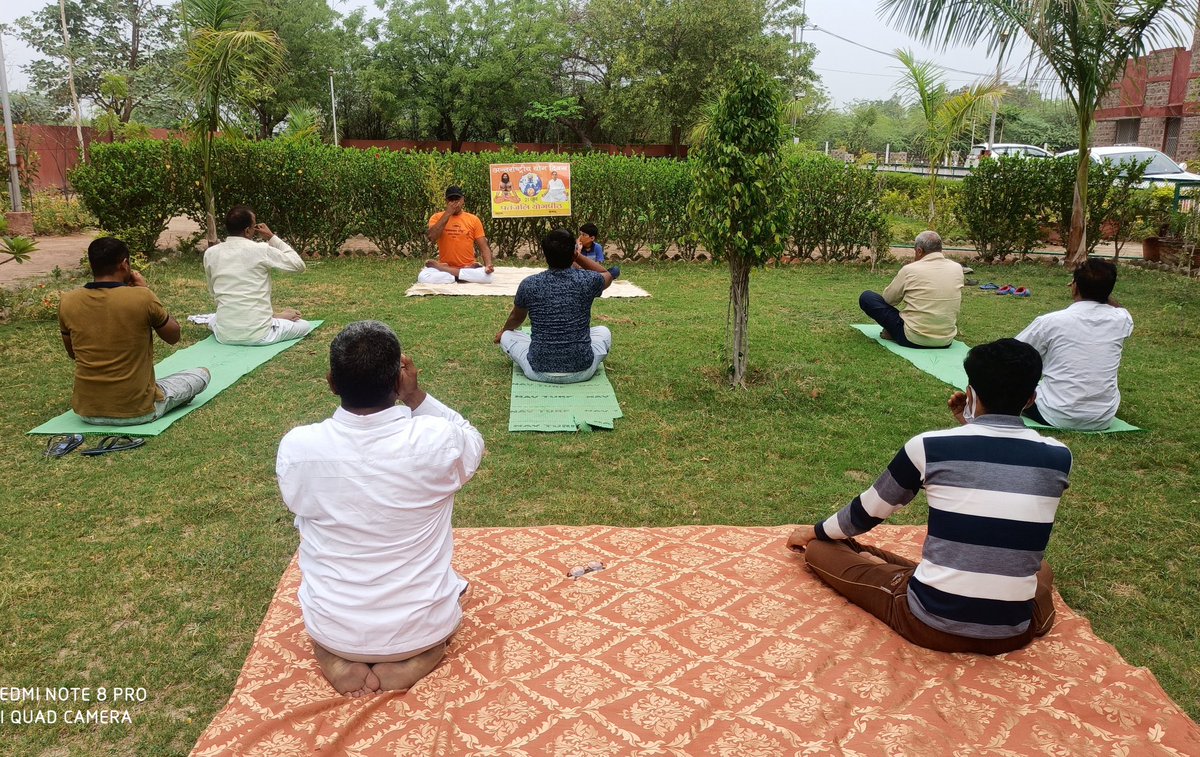 पतंजलि किसान सेवा समिति राज्य प्रभारी हनुमान आर्य द्वारा सर्किट हाउस बारां में अंतरराष्ट्रीय योग दिवस मनाया गया