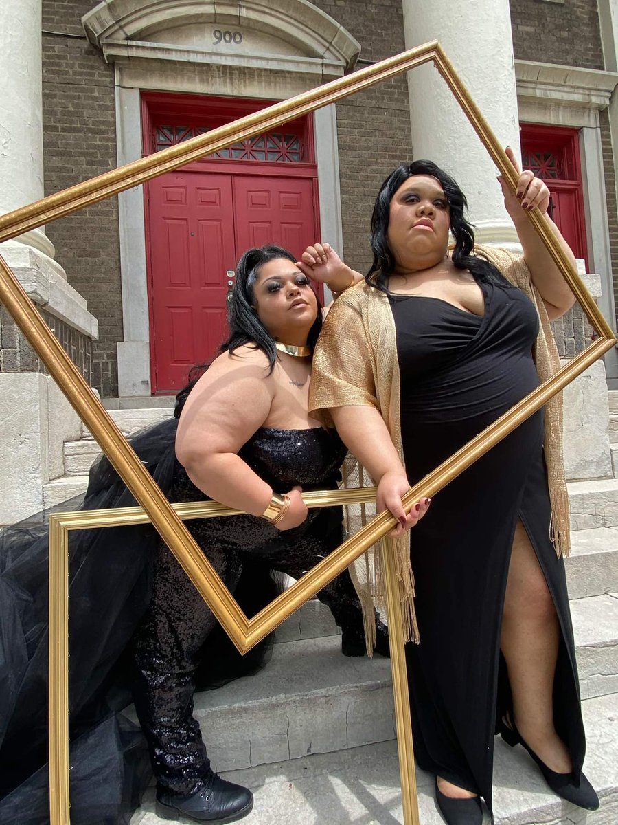 Me49435715's tweet photo. Late post. I was blessed to have modeled in my first promotional photoshoot for Kansas City Plus Size Fashion Week!!! These lovelies absolutely rocked it, and I can't wait to rock the runway with them later this week!!! More photos to come!!! #fashion #modellife #curvemodel https://t.co/Orz8qB0fmA
