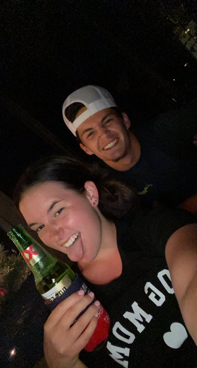 Zacary25's tweet photo. one year down with the love of my life, i love you brooke ashlyn. always remember that 😘😘 https://t.co/yAv1QOgAjL