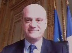 cafepedagogique's tweet photo. Le retour (à l'économie) de "vacances apprenantes" : de nouveaux dispositifs mais moitié moins de budget... https://t.co/QLijgACfGN https://t.co/lmi68Oyjnf