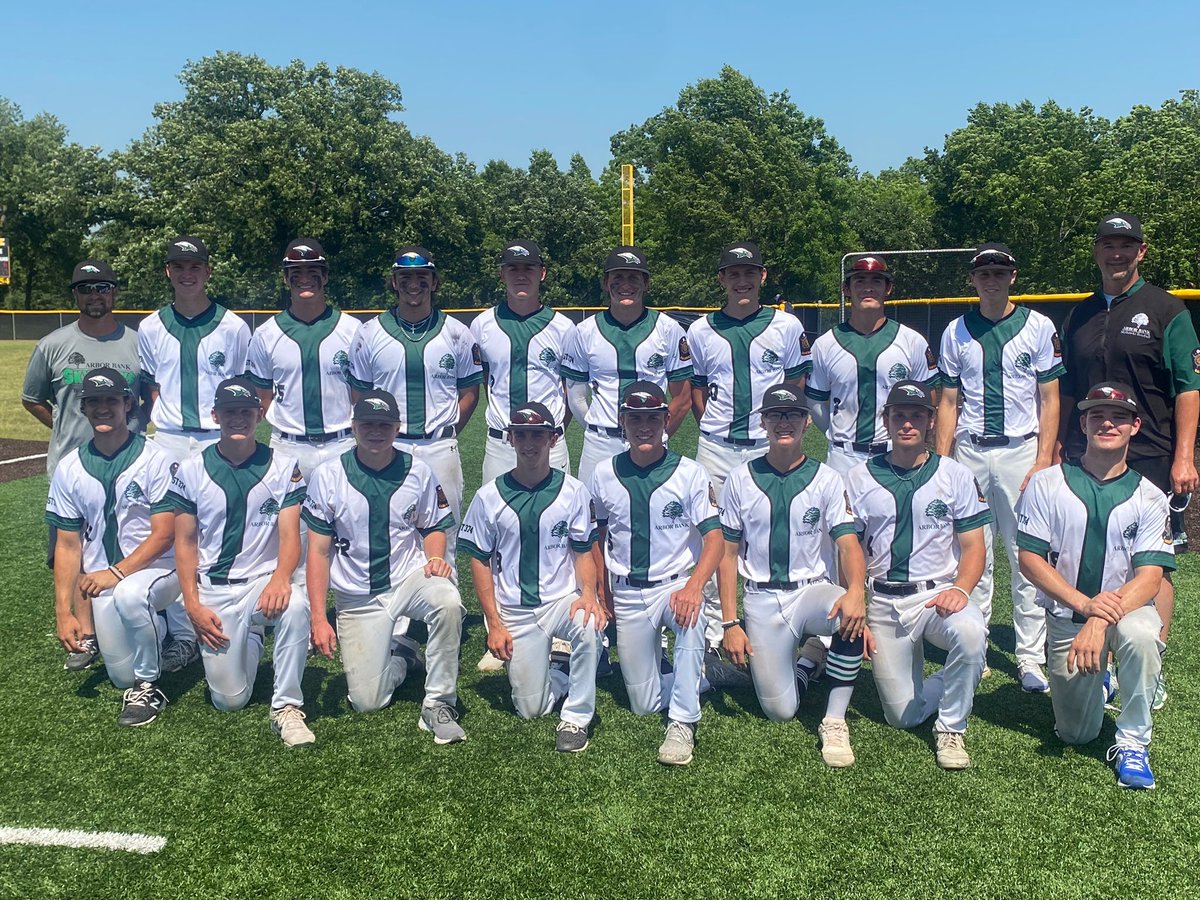 BaseballSkutt's tweet photo. It was a great weekend for the Arbor Bank SkyHawk Seniors in Topeka/Lawrence/Ottawa… 6-0 and tournament CHAMPS ☝️⚾️🥇 https://t.co/I2N5KKOQYE