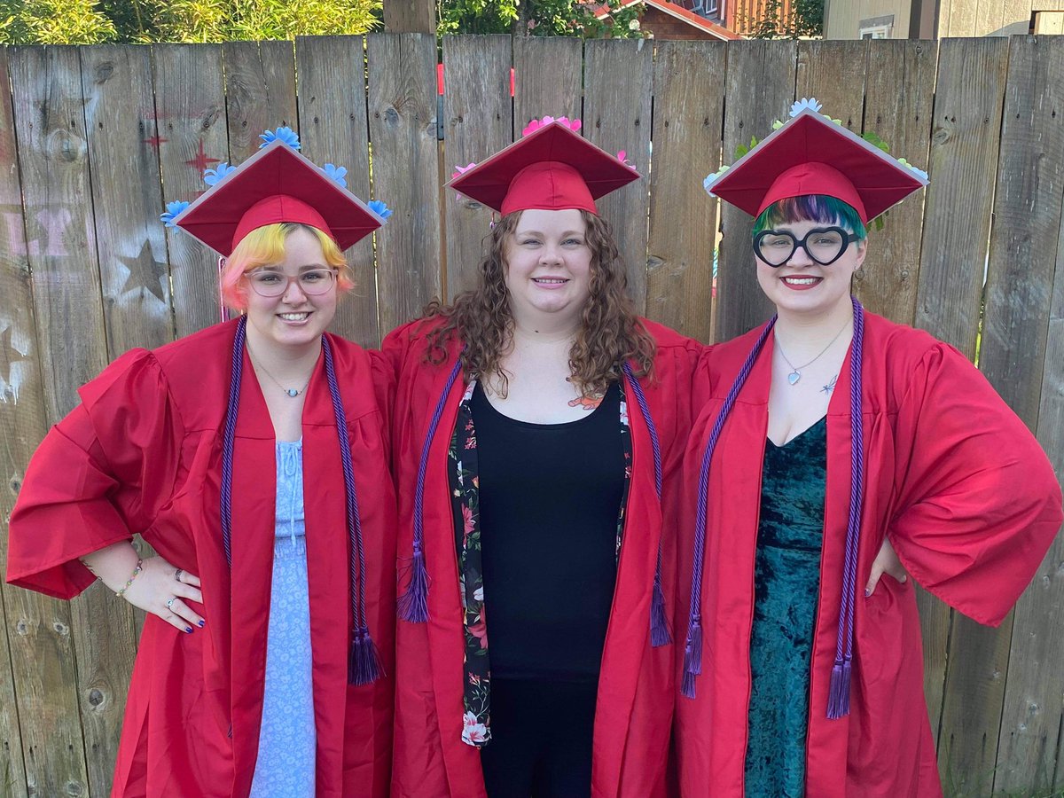 belle_junebug's tweet photo. We graduated! Now we’re like…smart or something 🥳 #evccgrad2021 #evccgrad @FelishaC137 @smallstargazer https://t.co/j11gsvm0mZ