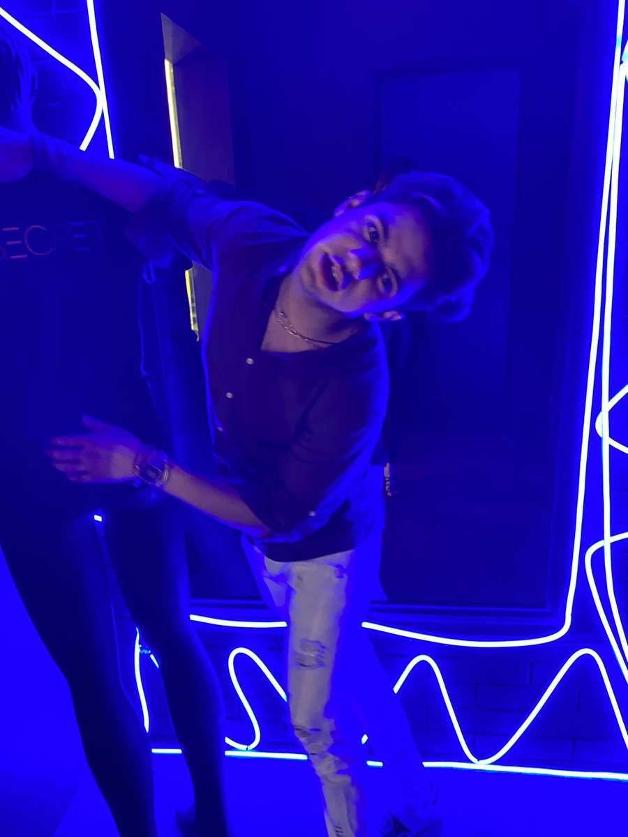 CarlosFlsen23's tweet photo. bday post🤎 #almost20 https://t.co/RshHHvWLpe