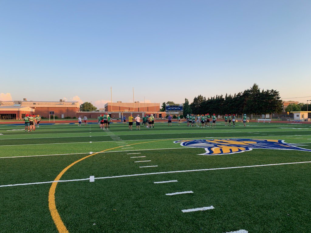 lmelvin34's tweet photo. Beautiful night, with great young men great coaches and support staff. #WESTSIDE @KSShrineBowl https://t.co/34ru7NRtnC
