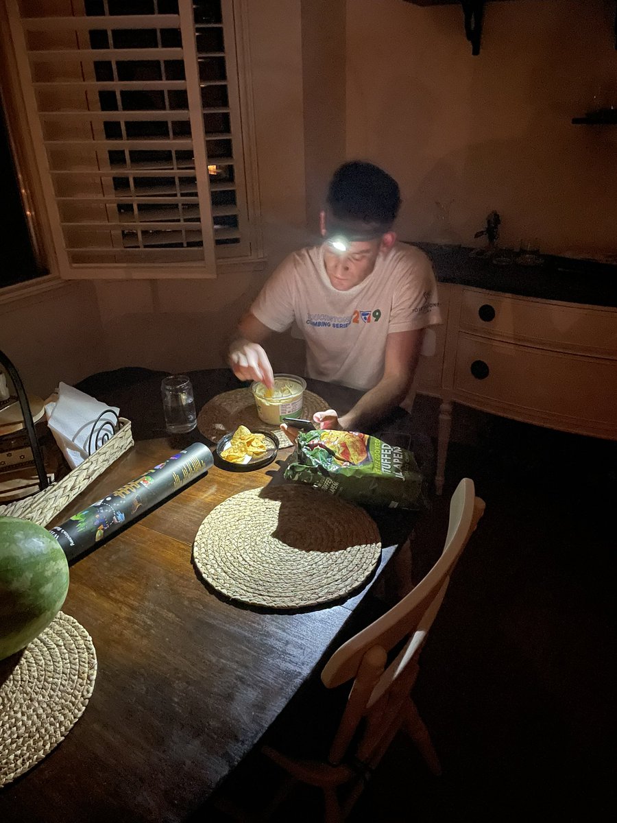 BrandonABC30's tweet image. Can confirm. 

CC: @StephenABC30