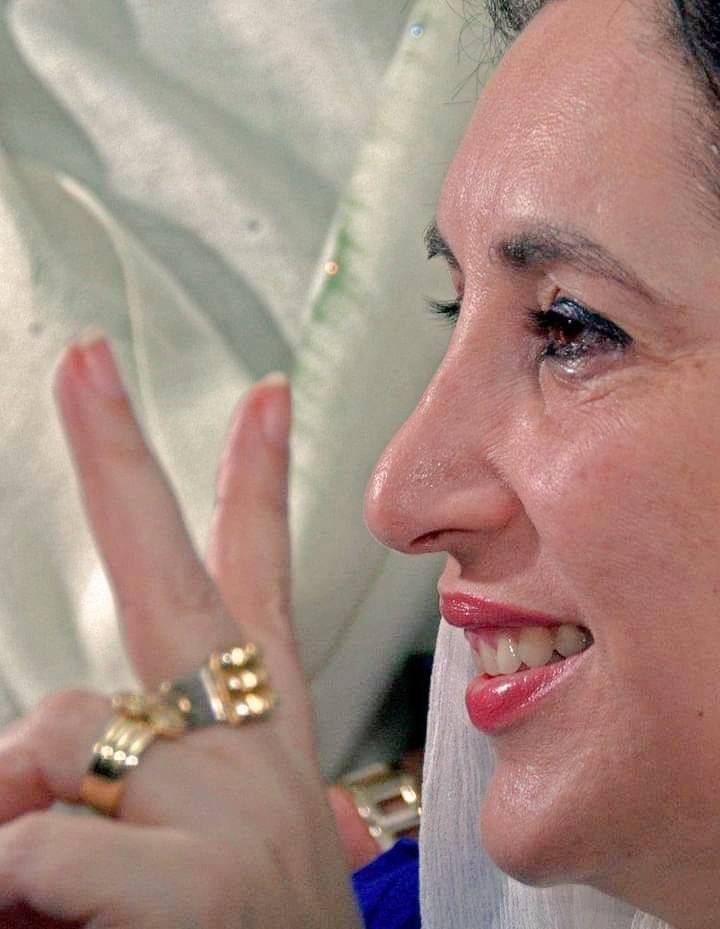 ibrahimbrohi55's tweet photo. #Happy_birthday
سنڌ ڌرتيءَ جي عظيم شخصيت جنهن سان نه انصاف ٿيو وري عوام کي پنهنجي محبوب رهنما جي آدرشن جھڙي زندگي ملي سندس شھادت کانپوءِ جن فردن کي فائدو ٿيو انھن جي زندگين۾ تبديلي آئي پرسنڌجوعوام جي زندگين ۾تڪليفن مثبيتن ۾اضافوٿيو اڄسنڌ جون حالتون ٻڌائين ٿيون.
 #rejectedselected https://t.co/lyXwaeh2Mf