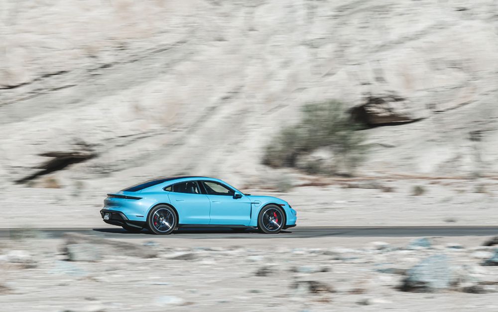 Groen7's tweet image. Porsche steekt veel geld in een accufabriek groen7.nl/porsche-steekt…