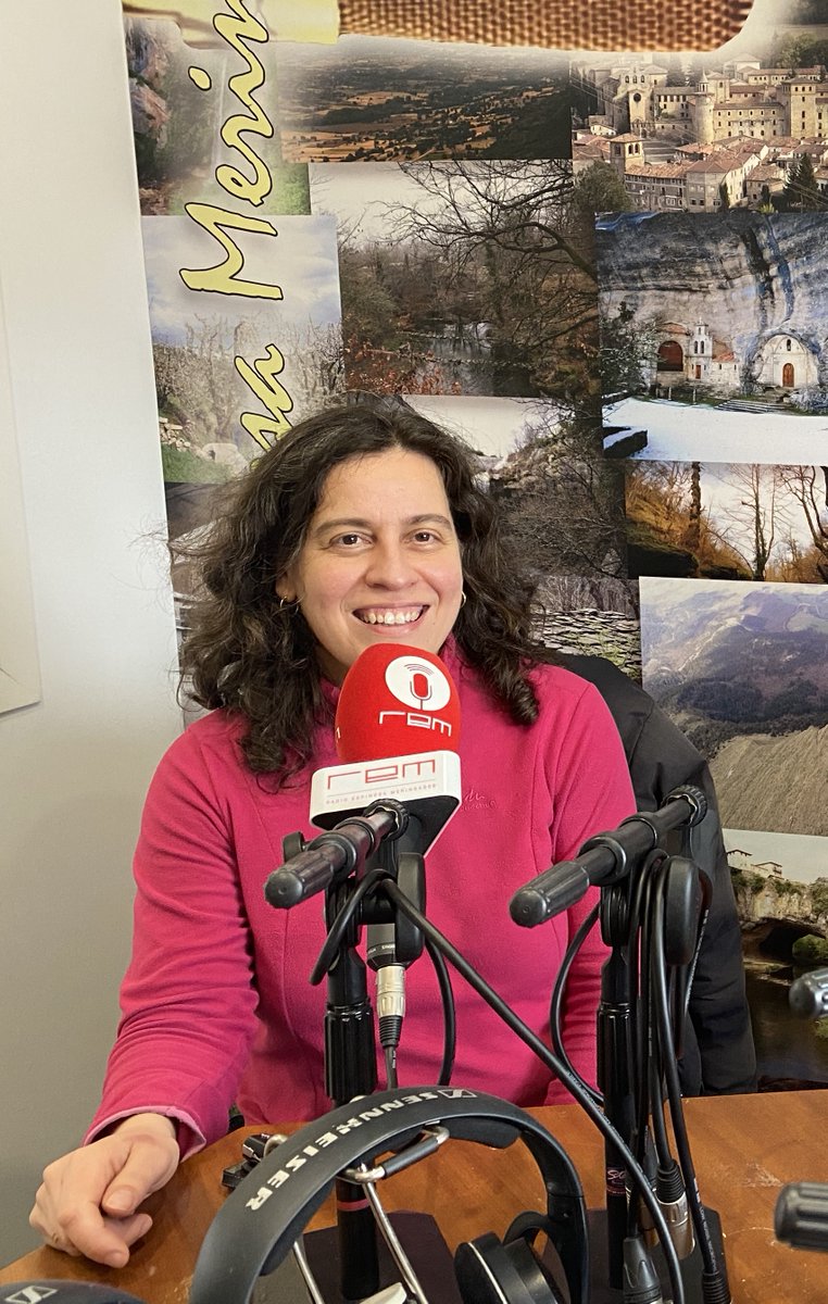 radioespinosame's tweet photo. Como cada lunes, nuestros compañeros de @Raspano  están en El Altavoz con su sección EcoMerindades, para hablar de la fauna y flora de la comarca. 

🎙Hoy, Rosa Díez nos hablará de la urraca común ("Pica pica"), una ave típica castellana. 

#actualidadmerindades https://t.co/iaz0DOSVBX