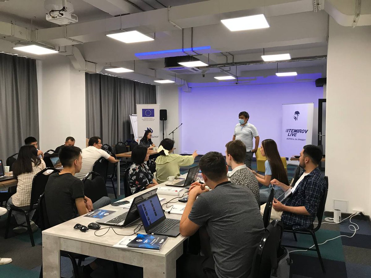 platforma_media's tweet photo. Продолжается Школа журналистских расследований, организованная @media_dialogue с TemirovLIVE. За прошедшие 2 недели участники прошли теоретическое обучение. В третью неделю приступили к практической части: распределились на команды и выбрали темы расследований
#EUForeingPolicy https://t.co/ytot9nWaYY