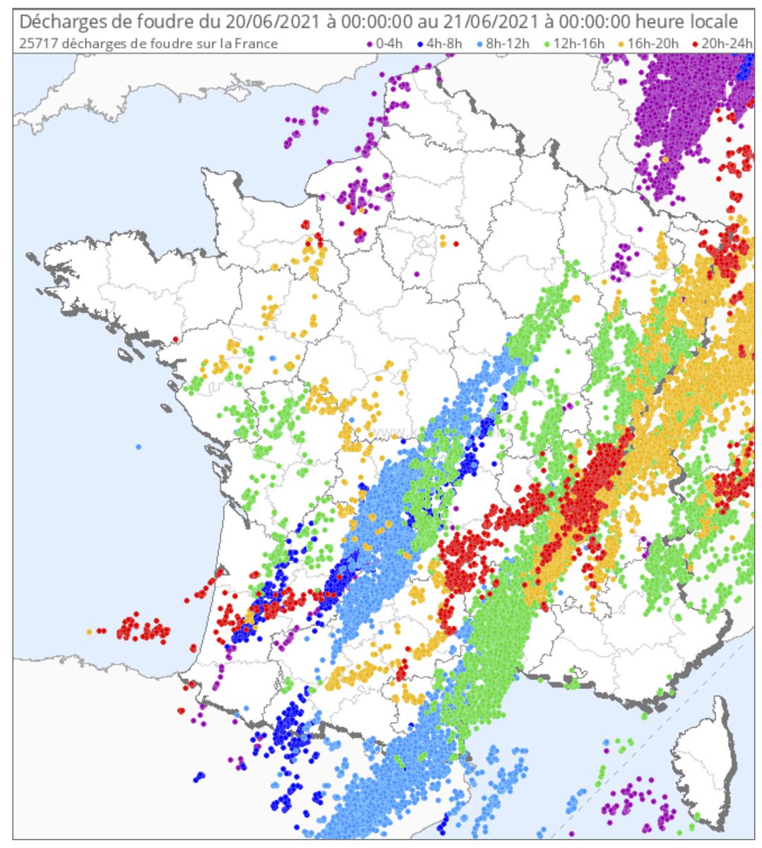 Ce 20 juin fut une journée encore fortement électrique, avec près de 26 000 #éclairs comptabilisés. L'#Ardèche et la #Corrèze ont été les départements les plus foudroyés. Retrouvez toutes nos cartes sur notre page -> 