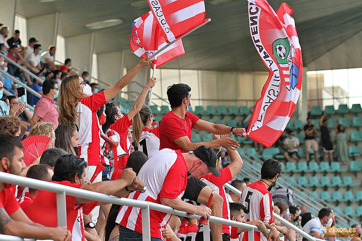 Acabamos una temporada muy complicada pero a la vez muy ilusionante. Agradecemos a toda la afición palentina todo el apoyo que nos dió en éste año tan difícil. ❤️🤍
#SiempreCastilla #CastillaPalencia
