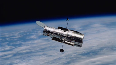 Bharathkapril's tweet photo. BK Blog: Hubble Telescope captures something in the space
. https://t.co/Mvy38EtUcZ
.
#nasa #CosmicINU #Hubble #hubbletelescope #science #scifi #space #interstellar #Blog #USA #america #ISS #Russia #India #blackhole #ElonMusk #scientist #earth #moon #NASA https://t.co/KcBosVbwlJ
