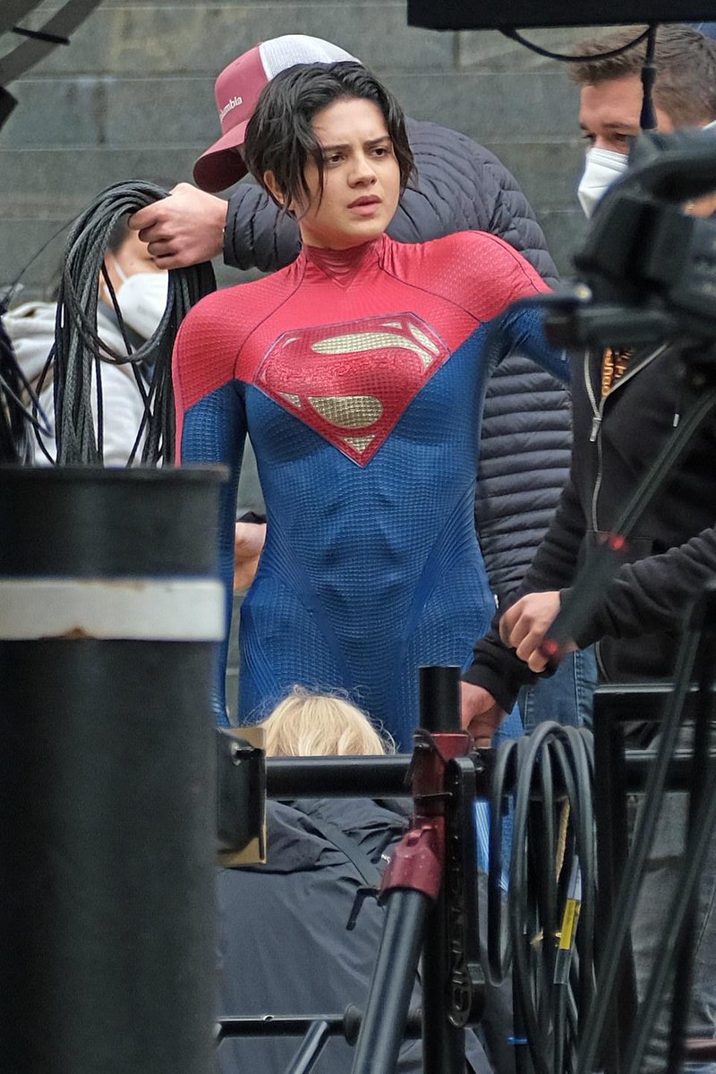 SabriMMBlink's tweet photo. So the new Supergirl is a boy? https://t.co/WPP5C17TSh