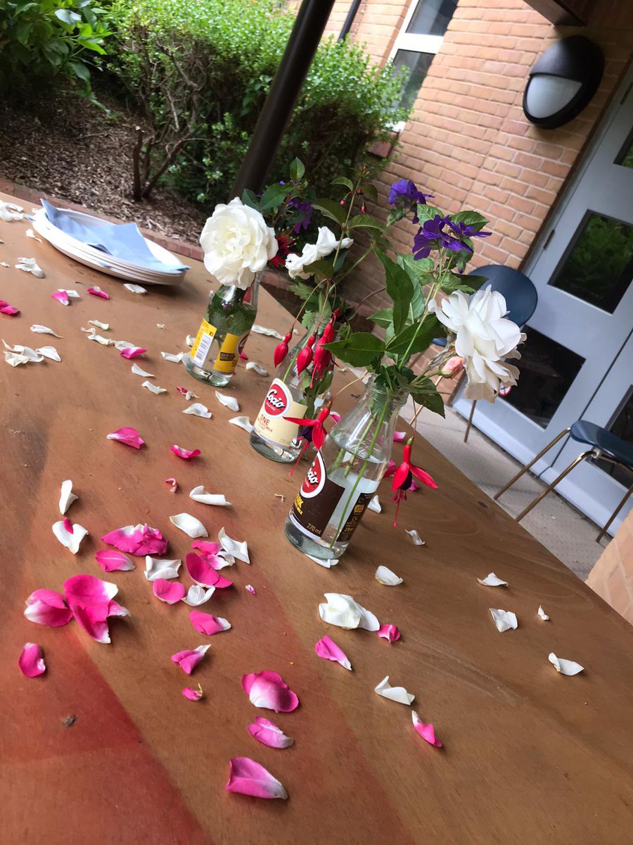 Msj_Boarding's tweet photo. Greenslade is all set up ready to kick off #nationalboardingweek with Mindful Monday! #iloveboarding #WorldWellbeingWeek https://t.co/yfodUU6Zwf