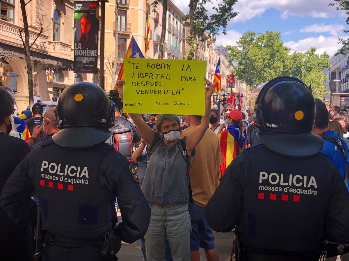 pepioller's tweet photo. Ens tornem a agradar
#independència
#Liceu https://t.co/nKNArvF75K