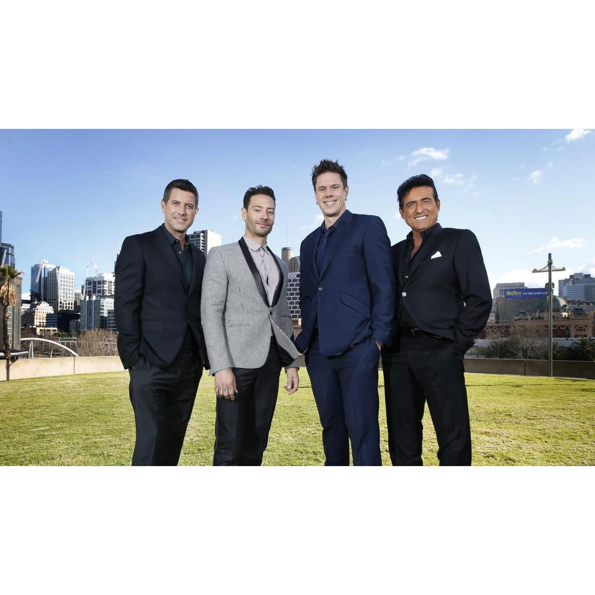 ILDIVOZDEANGEL's tweet photo. ¡Feliz #ManCrushMonday !  La mejor manera de comenzar la semana es con @ildivoofficial @carlosmarin_ @Urs_Buhler #sebastienizambard  @DivoDavidMiller
📸 Photo Archive

#IlDivo #timeless #concierto #15anniversary #ildivotimelesstour #timeless15years https://t.co/J6eGN7n2kU