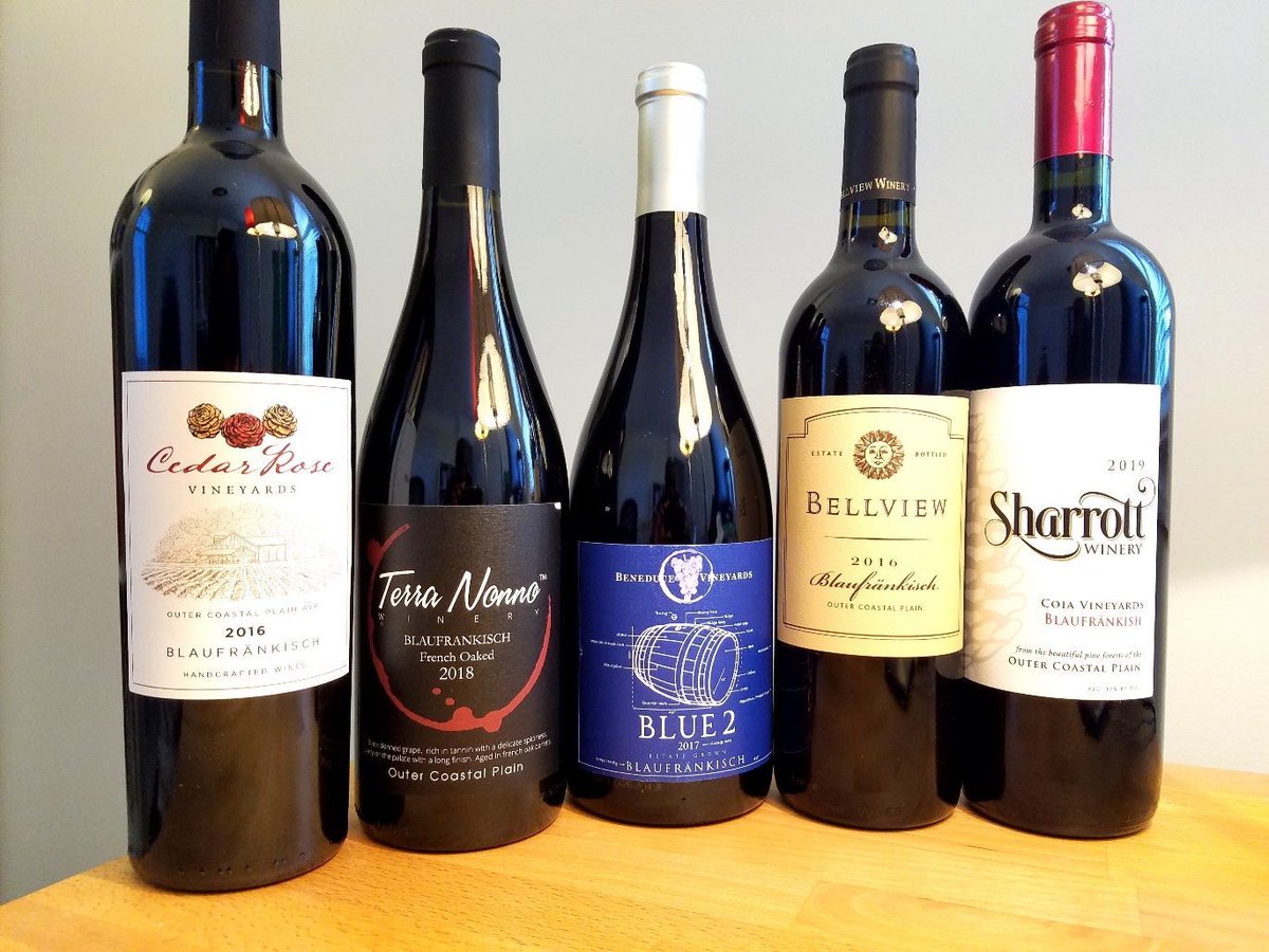 Wine Casual tweet media