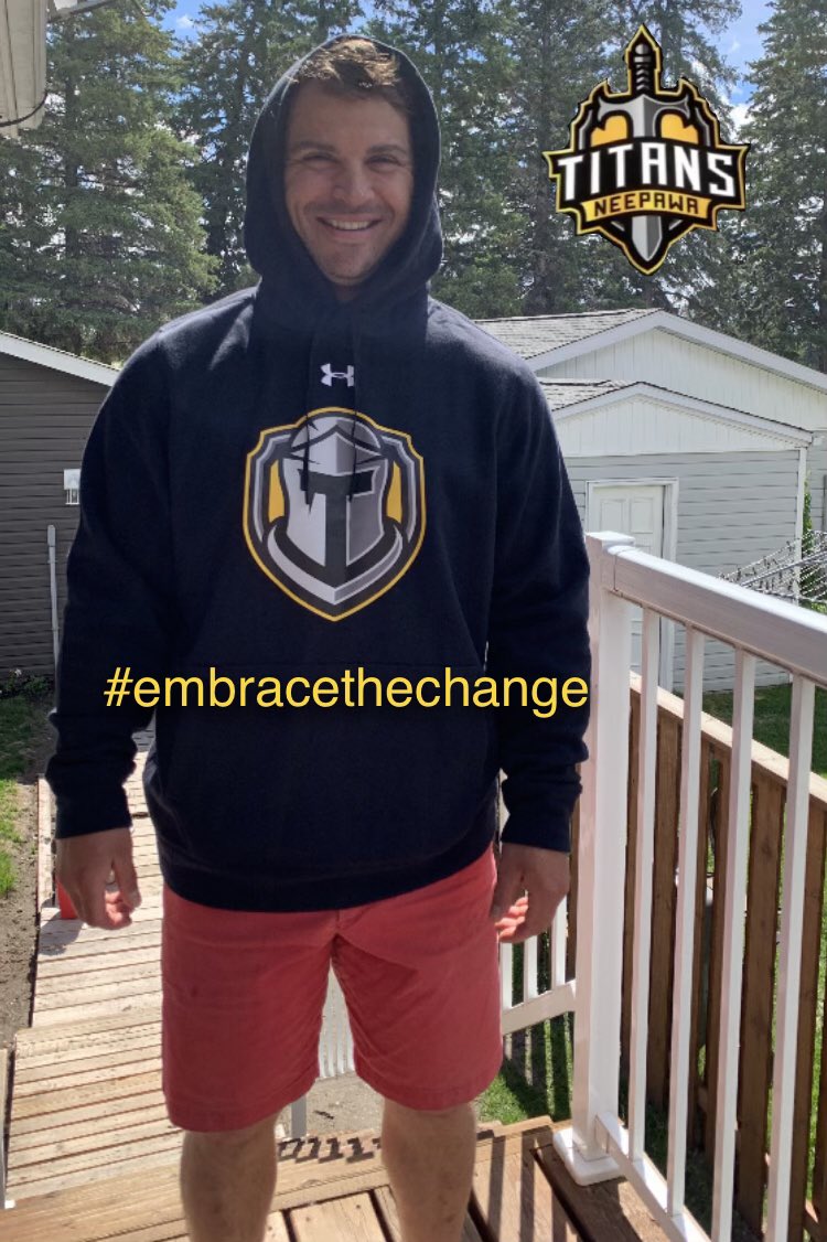 MJHLTitans's tweet photo. Former captain @Hocko12 and his wife, our strength coach Sherrie, and their son Kellan have all chosen to #EmbraceTheChange🛡🗡 with new swag! https://t.co/icr55lSsaw