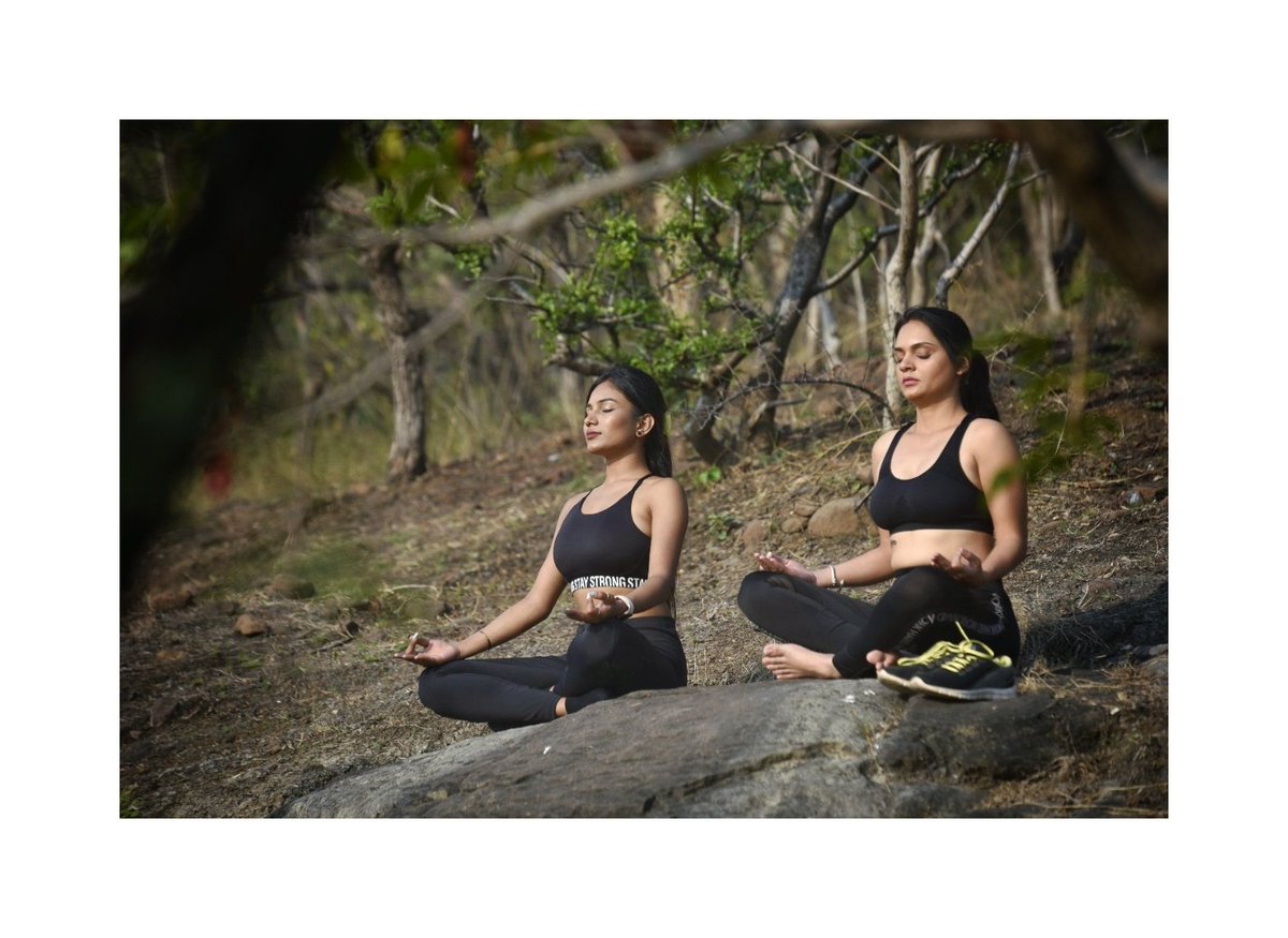 meera_sarang's tweet photo. Happy International Yoga Day🧘♀️
#InternationalYogaDay2021
#InternationalYogaDay
#YogaForAll
#YogaDay
#keepsweating
#keepglowing
#mimeera
#meerasarang
#अहमस्मियोध https://t.co/P3XgbaMpjq