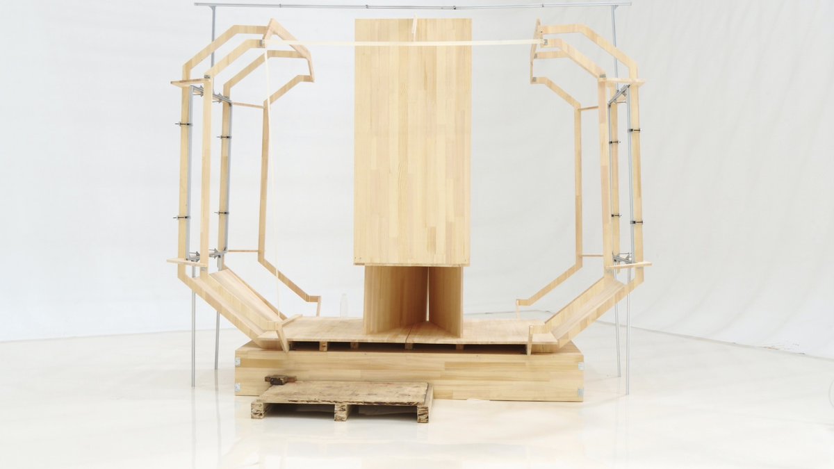 thepixmoving's tweet image. Workshop with @ICONA_GROUP CN team. Yes, we&apos;re building a make-up robo-vehicle which can move to anywhere autonomously on-demand when people need a tailored beauty room for the delicate makeup. The mockup is done and we&apos;ll see it in real soon

#autonomousdriving #robovehicle