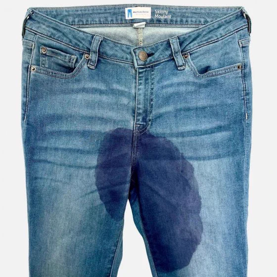この世のどういう層がこのデザインを履きこなせるの…気の置けない間柄ですら戸惑ってしまうデニムwww