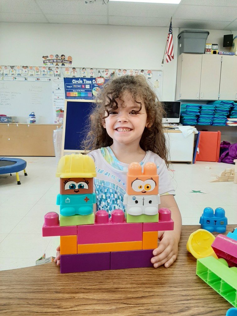 FlambeauFalcons's tweet photo. The students heading to 4YK in the fall have been having a fun first week of summer school - playing, making friends, learning about school, and their five senses. They are doing a great job!! #GoFlambeau https://t.co/erSbnJGWzx