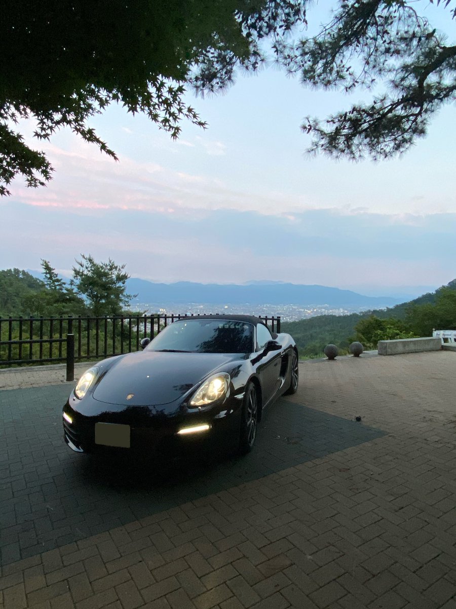 choco200323's tweet photo. 仕事疲れたから気分転換に
#みはらし広場
#日々の癒し
#ポルシェと夜景 https://t.co/kJuTHu2i3b