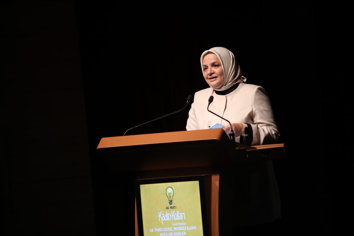 Kırsal kalkınmaya ve kadın girişimciliğine yönelik gerçekleştirdiğimiz “Kadın Emeği Türkiye’nin İstikbali” Rize buluşmamızdayız. 
Hayallerinin peşinden koşan Karadenizli kadınlar başarılarını, ilgili kurumlar ise devlet desteklerini anlattı.

#KadınlarlaBüyükTürkiyeYolunda