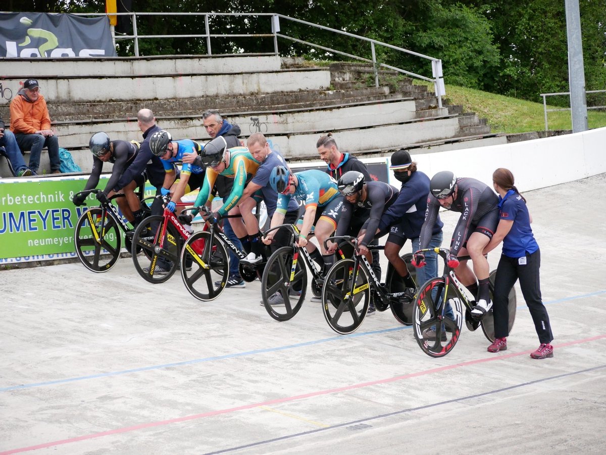 Ready for the week to start! The count down continues to Tokyo. 💪
.
📸jasmin.honold_photography
.
<a href="/Wcc_cycling/">World Cycling Centre</a> 
@craig_maclean_coaching 
<a href="/Tjzn21/">Tyrone Johns</a> 
<a href="/brigittemileson/">Brigitte Mileson</a>
<a href="/cycling_sa/">Cycling South Africa</a>