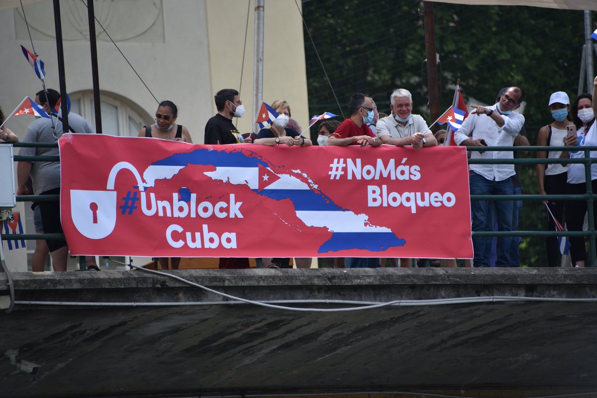 CGCuba_Milano's tweet photo. Domenica #20giugno circa di 60 #cubani 🇨🇺 e #AmiciItaliani 🇮🇹 hanno remato #VsIlBloccoUSA sul fiume Po #TorinoConCuba #EliminaElBloqueo #EliminaIlBloccoUSA #UnBlockCuba @AicecCuba @conaci_it https://t.co/XkWmcGMV2q