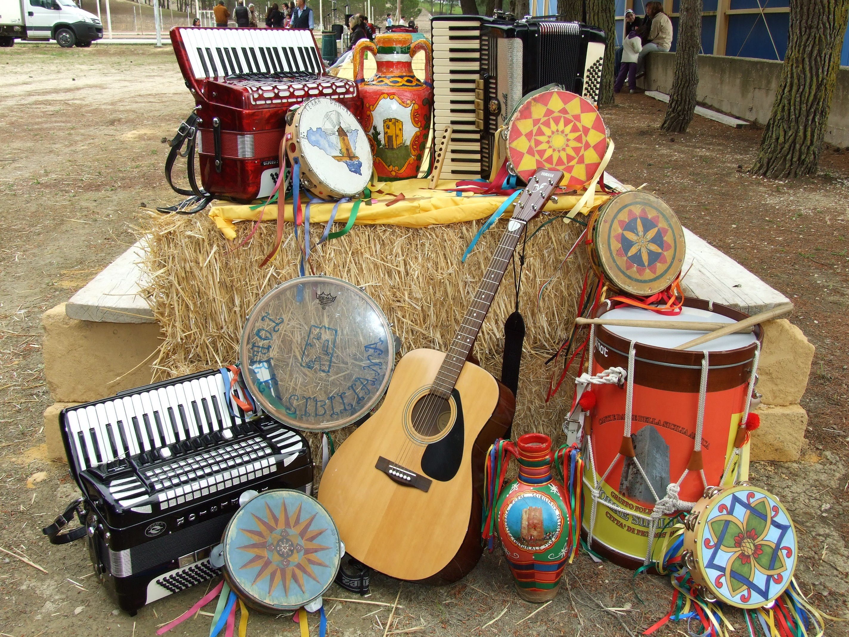Geocappiello 21june 21giugno Happy World Music Day 21 Music Worldmusicday Musicday Musicalinstruments Instruments Photography T Co Evsbkzcn8x Twitter