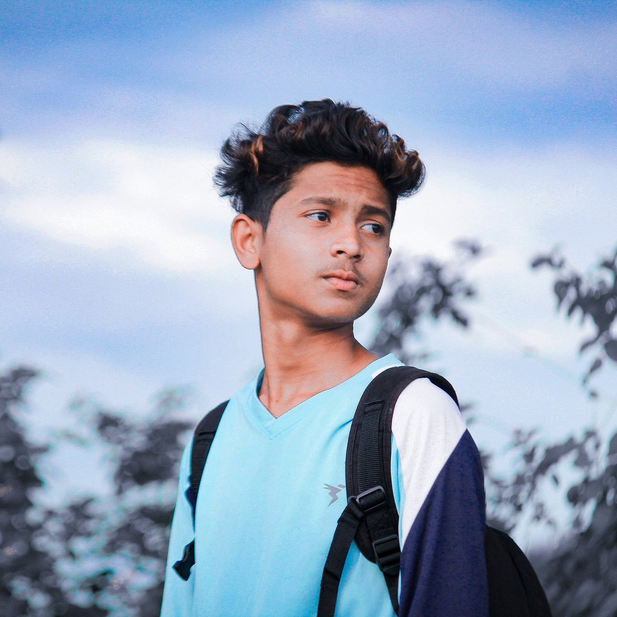 umar_f33's tweet photo. Hate 🖕🏻 me or date me 🤏🏻😎.
@umar_f33 #splah #fam #TwitterIndia #181cm_김남준_모아보자 #KeepPushing https://t.co/hsxORDjZuz