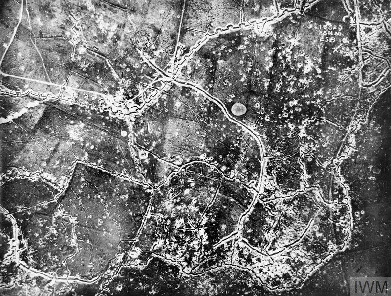 первая аэрофотосъемка 1858. аэрофотоснимок первой мировой войны. лунный пейзаж верден. аэрофотосъемка первой мировой войны. аэрофотосъемка первой мировой войны.