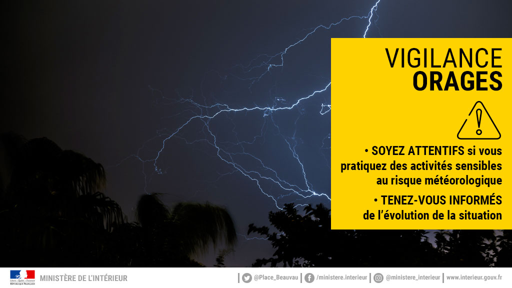 Le département de la #Lozère est placé en Vigilance jaune #orages, #vent  jusqu'à ce soir 22h00. Des épisodes intenses sont attendus localement. Restez vigilants et attentifs. Relayez l'information. Plus d'info: vigilance.meteofrance.fr/fr/lozere