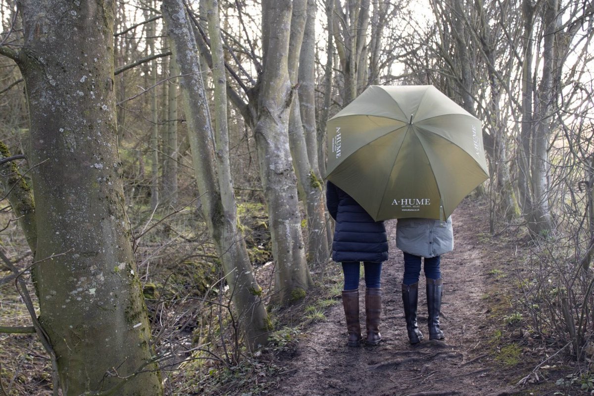 A country state of mind can change you for the better 🌱☀️ Read our blog on why the countryside is good for your wellbeing… ahume.co.uk/blog/mental-he… #wellbeing #Mindfulness #countryside #mentalhealth #blogpost
