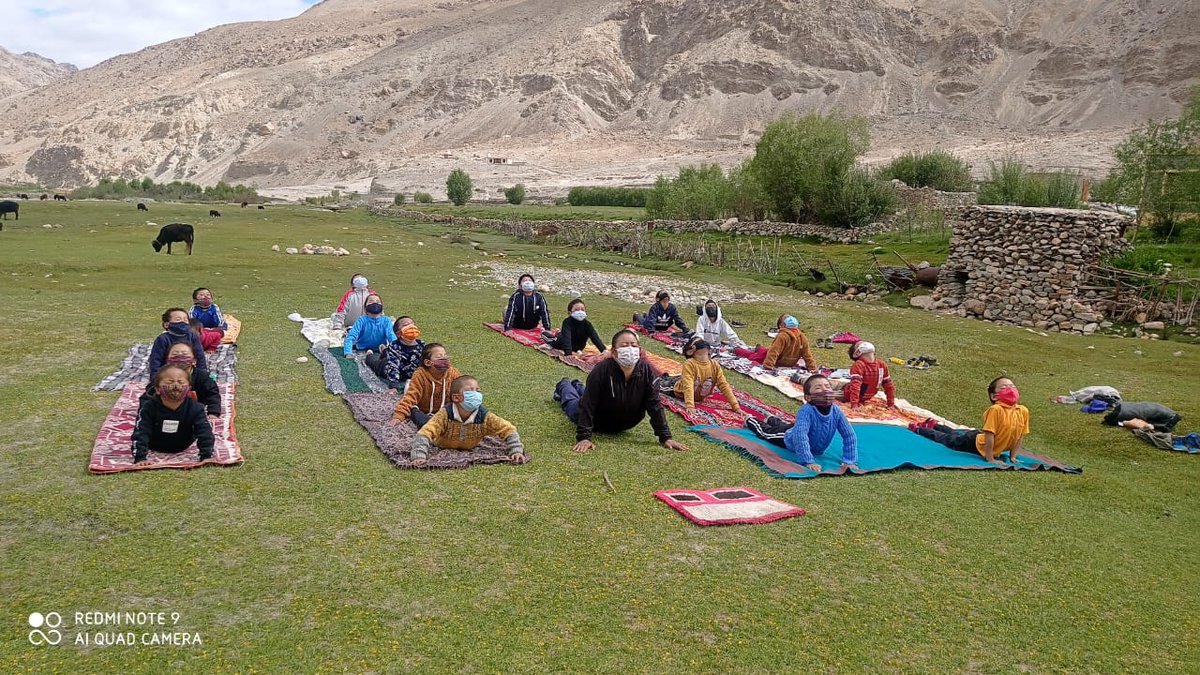 LehDpo's tweet photo. Yoga Day celebration of ICDS, Projects Leh  District. https://t.co/SrV3vJ3KvH