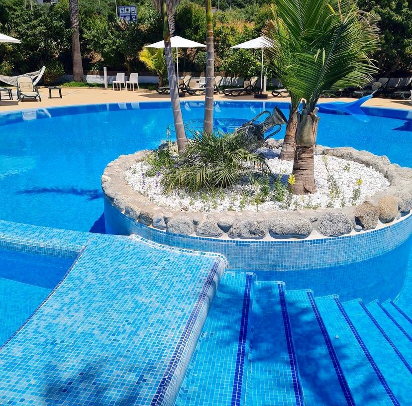 labussolahotel's tweet photo. Buongiorno โ๏ธ al #21giugno da #CapoVaticano #Tropea sulla #Calabria tirrenica. #OfferteLastMinute per le #vacanzealmare ๐ฎ๐น a #SudItalia, buon #Solstizio dโ#Estate 2021 ๐ ๐ .
๐ ๐ https://t.co/Akp7VvnBZj https://t.co/p7wIr1BP61