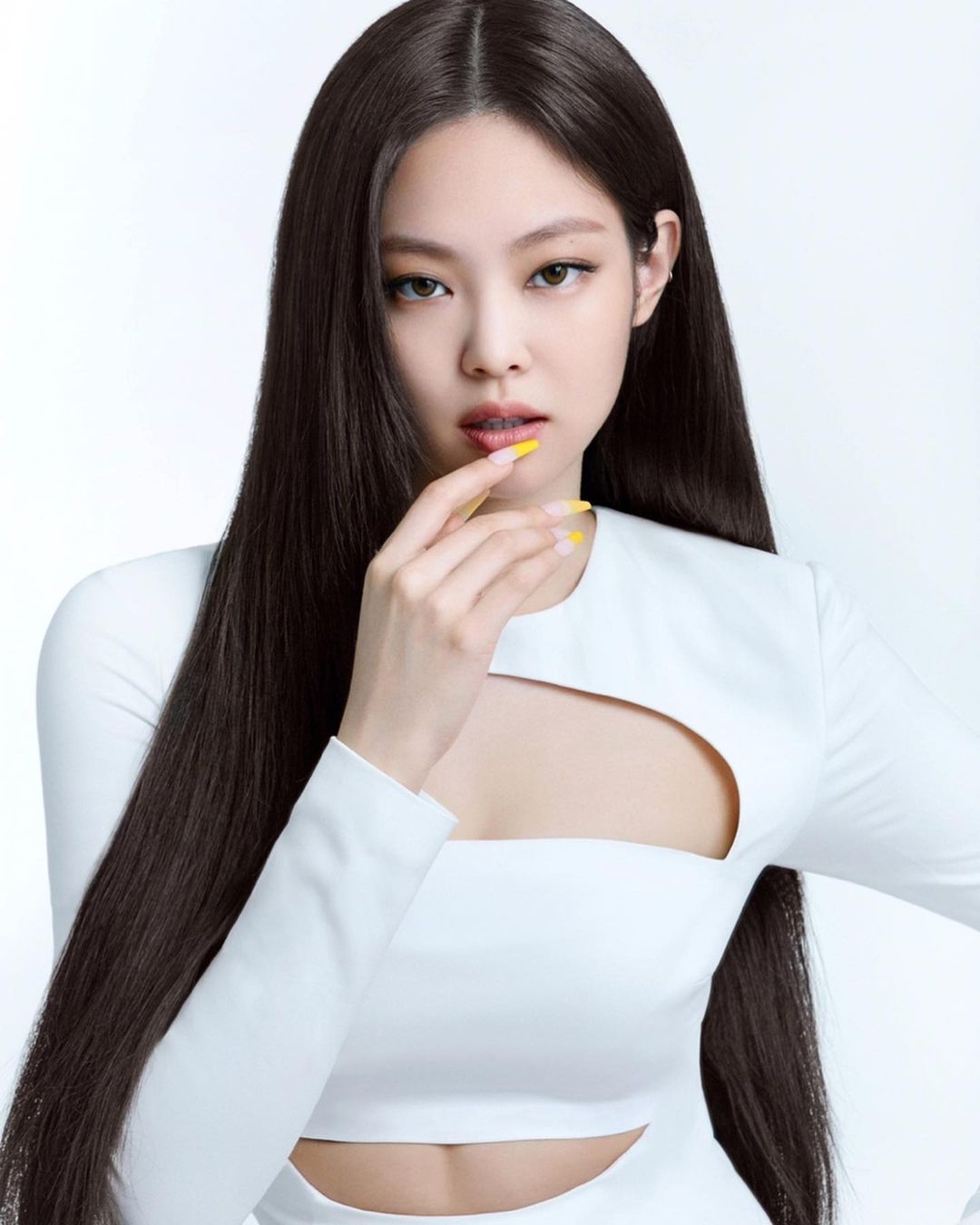 Jennie kim white dress best sale