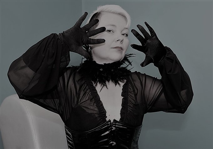 Ich hatte gestern nach langer Zeit meinen ersten Hotelescort. Einfach nur geil! Wie sehr ich das vermisst<a href="/tag/bdsm"class="tags"><span>#bdsm</span></a><a href="/tag/femdom"class="tags"><span>#femdom</span></a><a href="/tag/fetish"class="tags"><span>#fetish</span></a><a href="/tag/kink"class="tags"><span>#kink</span></a><a href="/tag/playdate"class="tags"><span>#playdate</span></a><a href="/tag/hotelsession"class="tags"><span>#hotelsession</span></a>