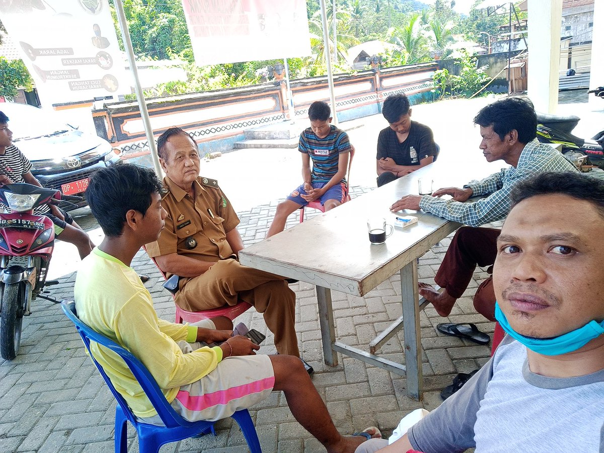 arsal_amiruddin's tweet photo. Diskusi dengan rekan2 pemuda Desa Alam Buana. Dari Generasi Muda Desa Membangun Indonesia
*#DariDesaKamiUcapkanHBD60Presiden*
@jokowi 
@halimiskandarnu
@Kemendespdtt
@ditjenpdp
@malik_haramain
@imansyukri
@taufikmadjid71
@yusradaridesa 
@azzameldzikrie 
@tppkemendes https://t.co/DHaQMYk2wd