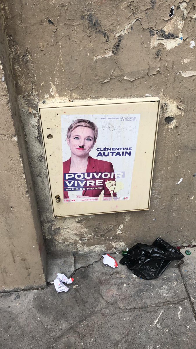 Merluchon2022's tweet photo. @Clem_Autain Enfoirés !
EIN VOLK ! EIN GOULAG ! EIN #MELENCHON ! #LFI #electionsregionales2021 https://t.co/RAKzZGvhyq