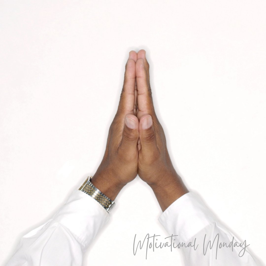 eyeSlicesSA's tweet photo. “Fix your eyes on what you believe and not what you see” - Chris Burkmenn
Cultivate a life of faith and choose to believe in things unseen! Don’t limit your life to what you can see and the circumstances around you. The possibilities are endless. 
#motivation #motivationalmondays https://t.co/q7BQTBS5T1