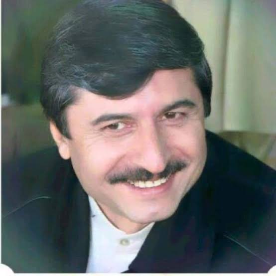 jam_kamal's tweet photo. May Allah pak bless his soul, increase darajaat and keep his rehmat on family.

انا للہ وانا الیہ راجعون https://t.co/s56m2nanPx