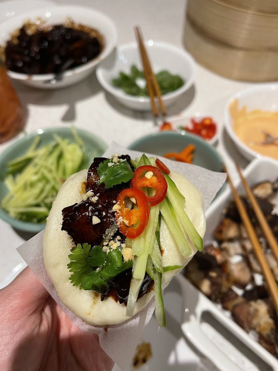 mypartnernicook's tweet photo. Bao ‘Buns’ for dinner w/ braised pork + crispy pork belly 😎 https://t.co/hgHEY08RHj